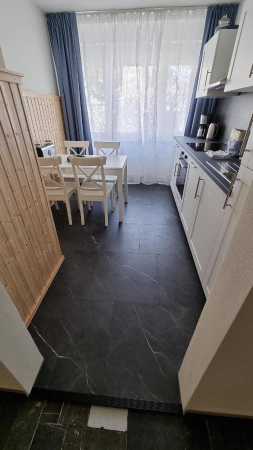 Kirsten Appartement *